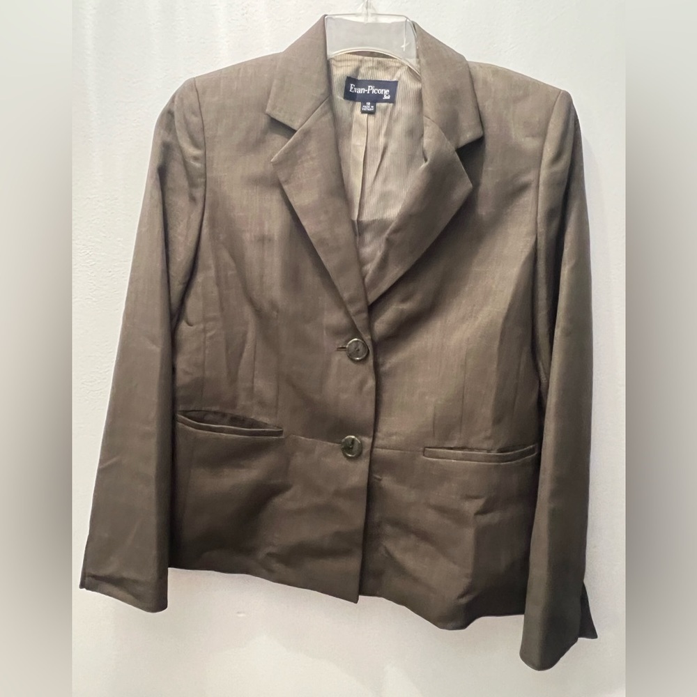 Evan Picone fitter blazer. Olive green. Size 10. Blazer only.